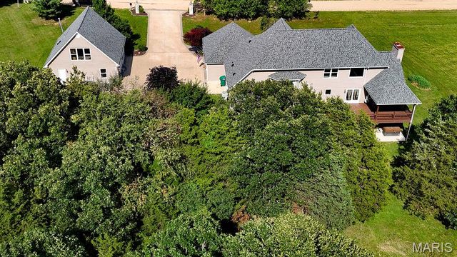 107 Morgan Lake Road, De Soto, MO 63020