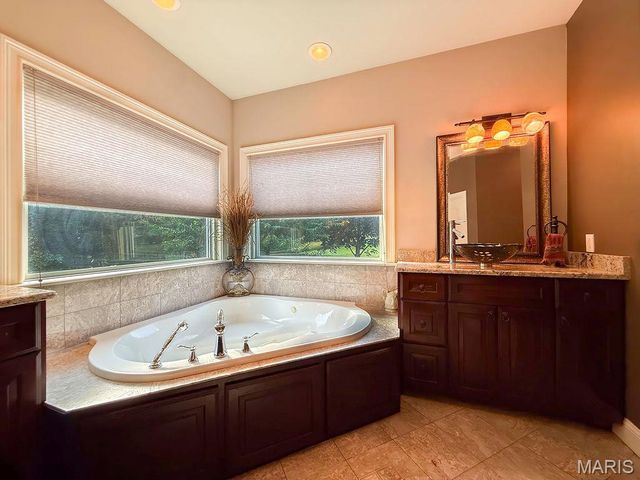 107 Morgan Lake Road, De Soto, MO 63020