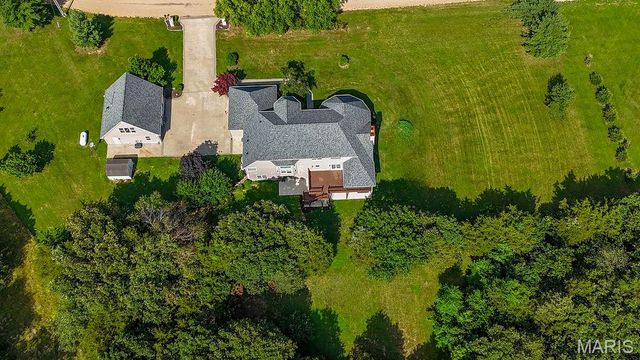 107 Morgan Lake Road, De Soto, MO 63020