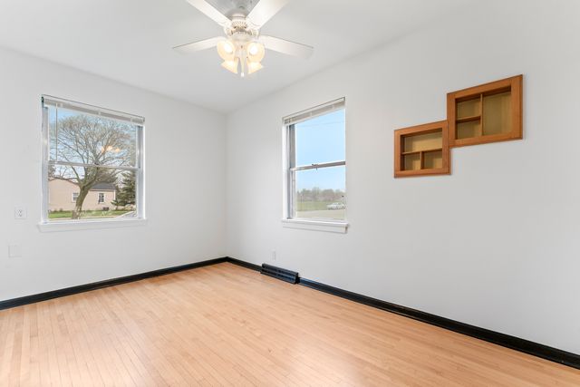 84 S Weston Avenue, Elgin, IL 60123