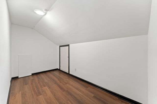 84 S Weston Avenue, Elgin, IL 60123