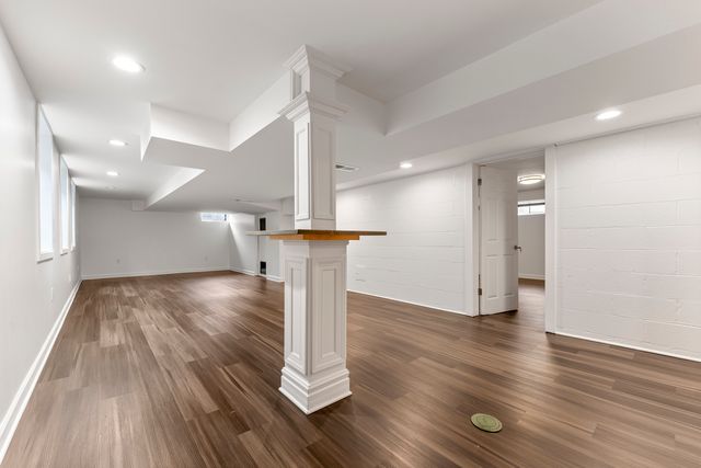 84 S Weston Avenue, Elgin, IL 60123