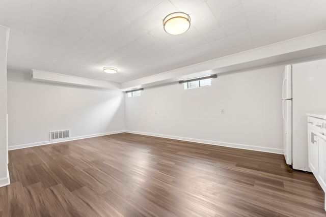 84 S Weston Avenue, Elgin, IL 60123