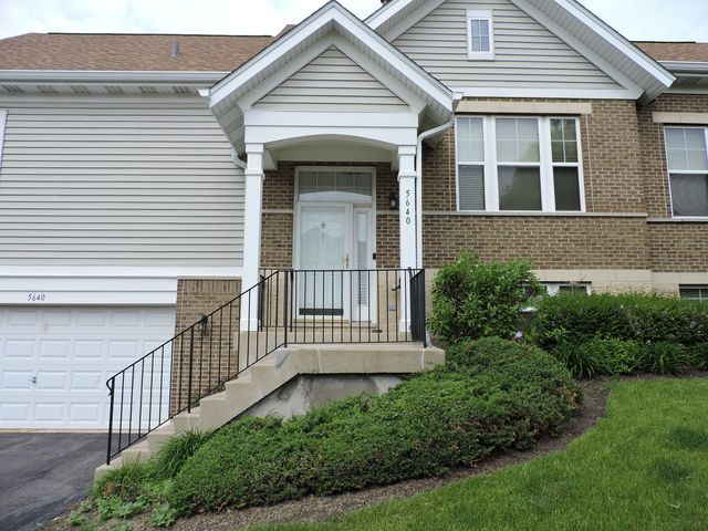 5640 Cambridge Way, Hanover Park, IL 60133