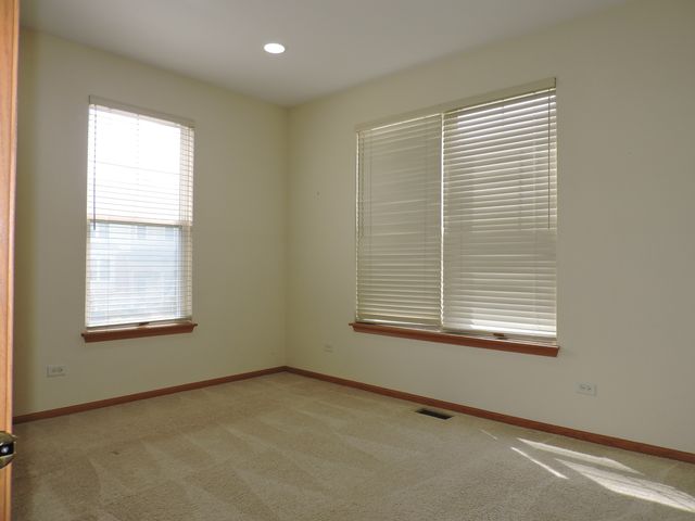 5640 Cambridge Way, Hanover Park, IL 60133
