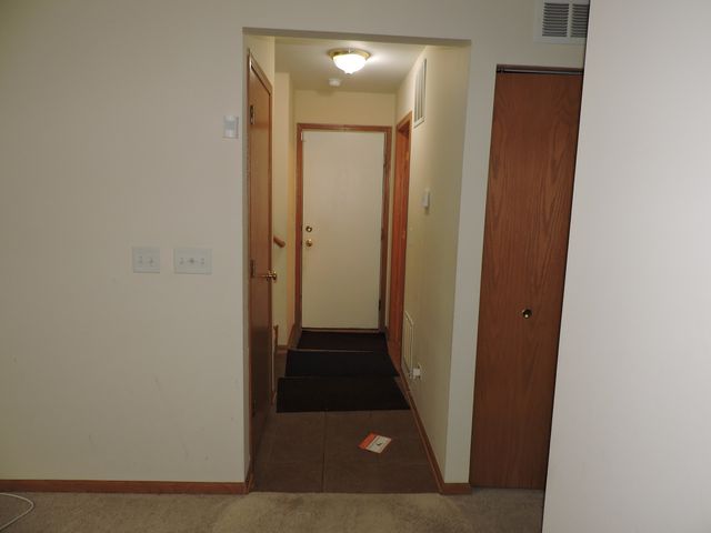5640 Cambridge Way, Hanover Park, IL 60133