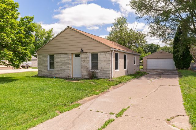 1150 48th Street, Moline, IL 61265