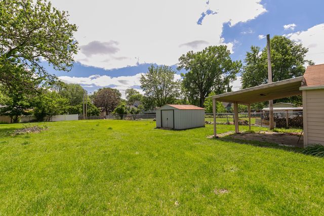 1150 48th Street, Moline, IL 61265