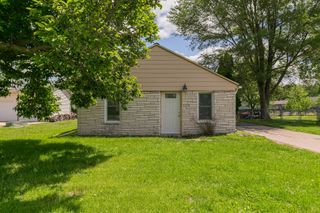 1150 48th Street, Moline, IL 61265