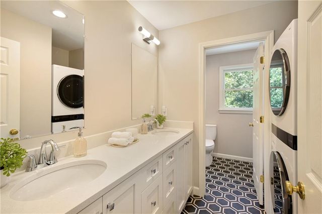 1175 Jennifer Oaks Drive, Alpharetta, GA 30004