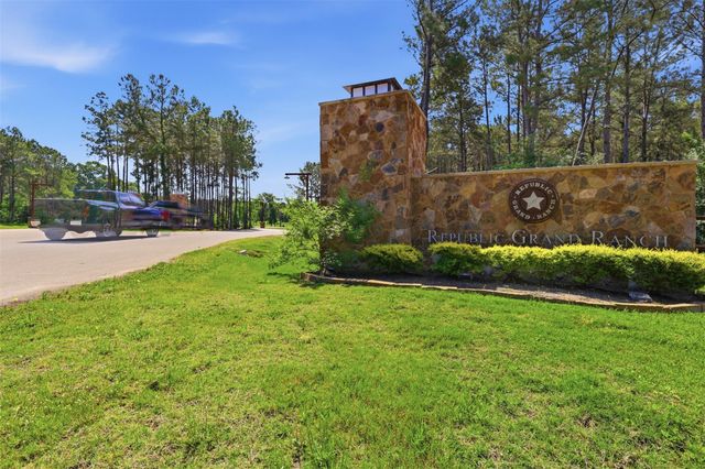 16030 Forest Mill Road, Willis, TX 77378