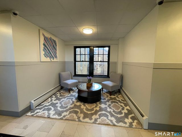 213 Golden Hill Street 1F, Bridgeport, CT 06604
