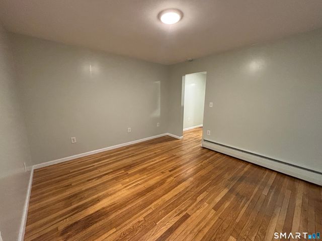 213 Golden Hill Street 1F, Bridgeport, CT 06604