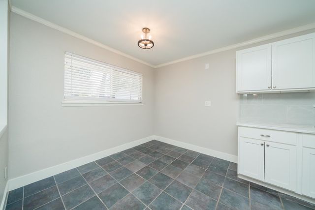 112 E Fairlane St, Longview, TX 75604