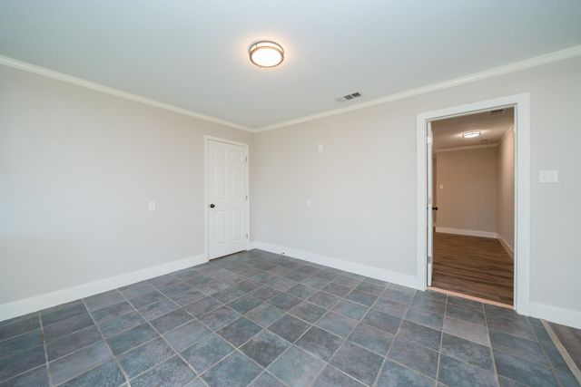 112 E Fairlane St, Longview, TX 75604