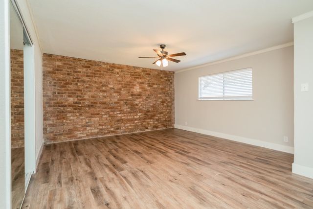 112 E Fairlane St, Longview, TX 75604