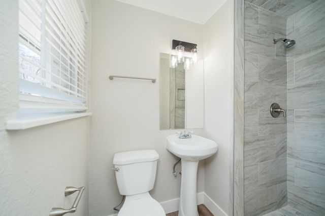 112 E Fairlane St, Longview, TX 75604