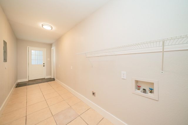 112 E Fairlane St, Longview, TX 75604