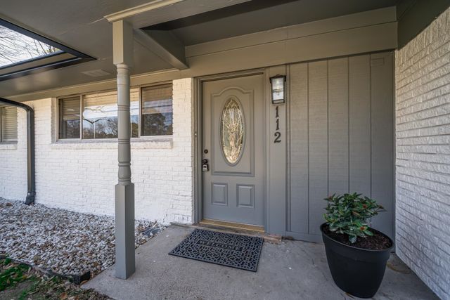 112 E Fairlane St, Longview, TX 75604