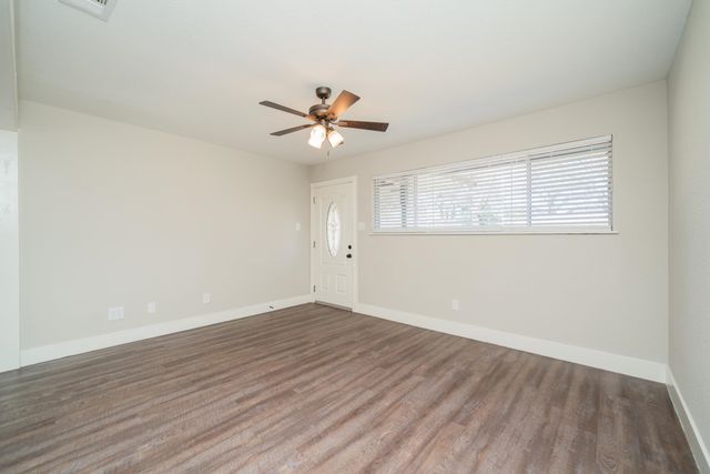 112 E Fairlane St, Longview, TX 75604