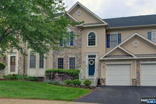 82 Rolling Views Drive 82, Woodland Park, NJ 07424