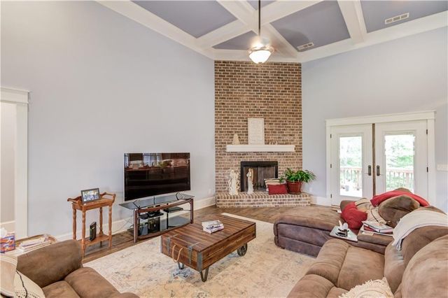 624 Skyland Drive, Hoschton, GA 30548