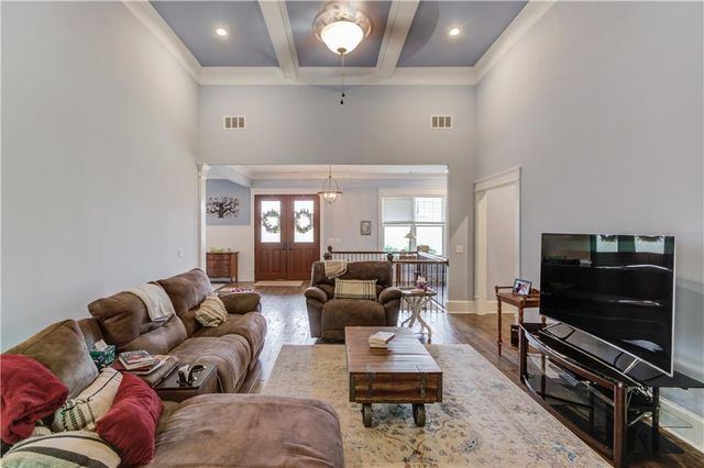 624 Skyland Drive, Hoschton, GA 30548