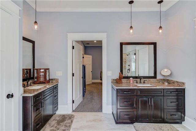 624 Skyland Drive, Hoschton, GA 30548