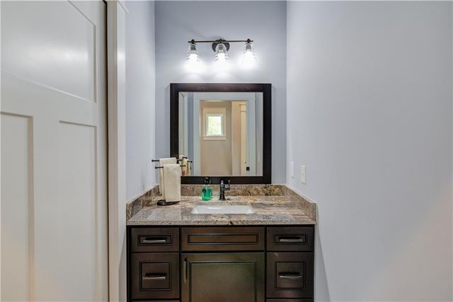 624 Skyland Drive, Hoschton, GA 30548