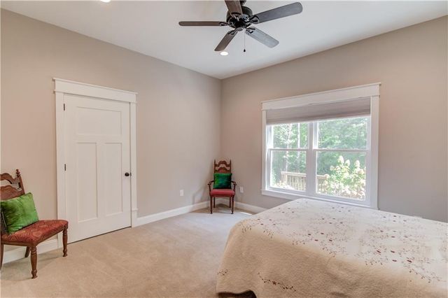 624 Skyland Drive, Hoschton, GA 30548