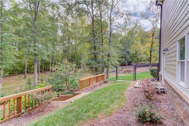 624 Skyland Drive, Hoschton, GA 30548