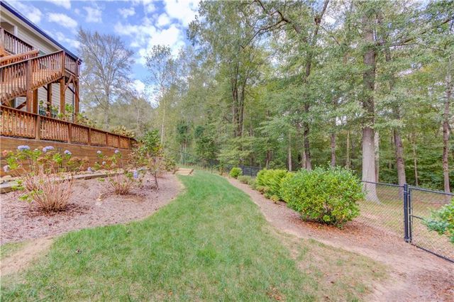 624 Skyland Drive, Hoschton, GA 30548