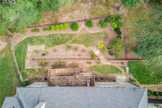 624 Skyland Drive, Hoschton, GA 30548