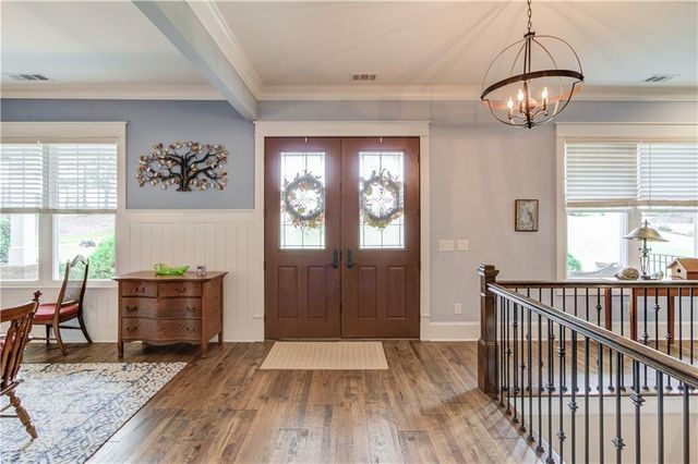 624 Skyland Drive, Hoschton, GA 30548