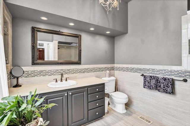 710 S Main Street, Summerville, SC 29483