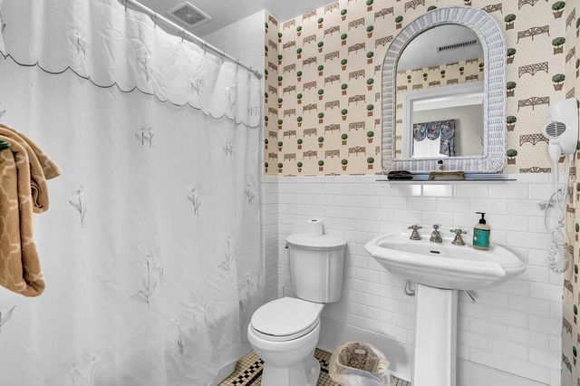 710 S Main Street, Summerville, SC 29483