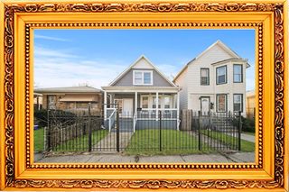 7931 S East End Avenue, Chicago, IL 60617