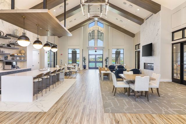 3279 Oak Creek Lane, Aurora, IL 60503