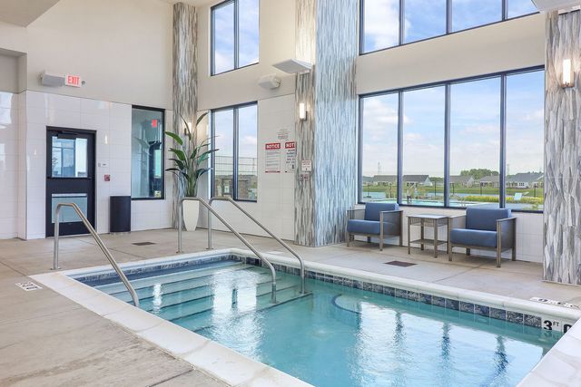 3279 Oak Creek Lane, Aurora, IL 60503