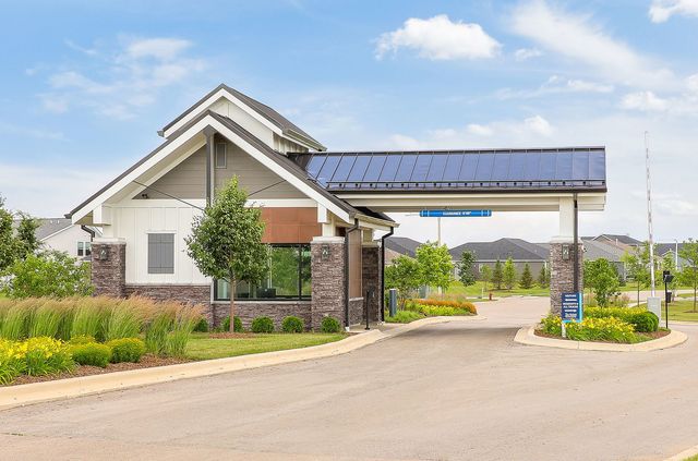 3279 Oak Creek Lane, Aurora, IL 60503