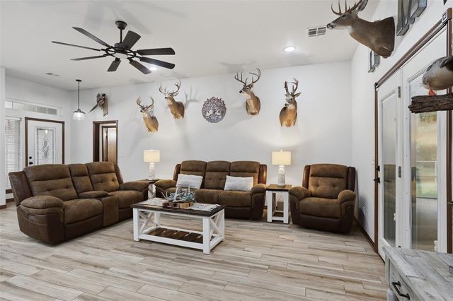 15597 Us Highway 77, Wayne, OK 73095