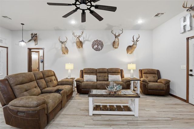 15597 Us Highway 77, Wayne, OK 73095