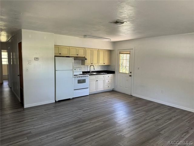 6358 S Suncoast Boulevard 1, Homosassa, FL 34446