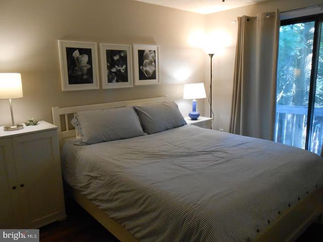 442 FOGGY BOTTOM LN, Berkeley Springs, WV 25411