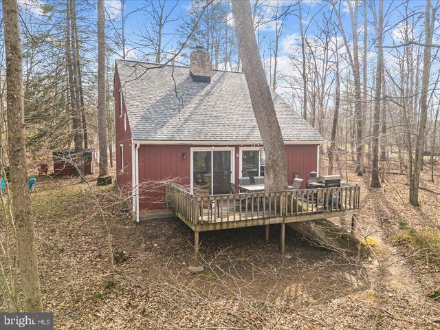 442 FOGGY BOTTOM LN, Berkeley Springs, WV 25411