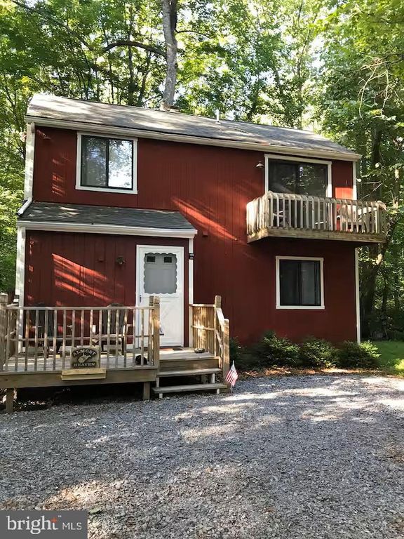 442 FOGGY BOTTOM LN, Berkeley Springs, WV 25411