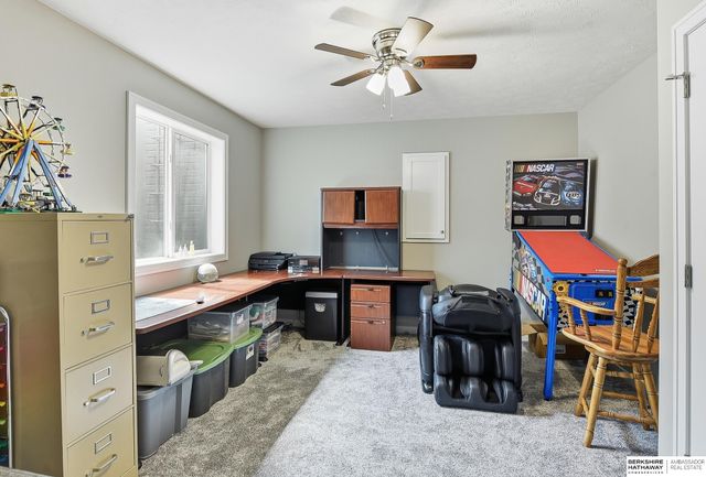 19821 Briar Street, Gretna, NE 68028