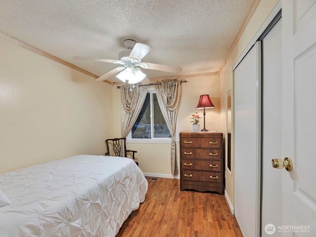 30621 8th Place S, Federal Way, WA 98003