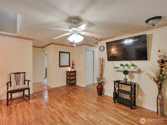 30621 8th Place S, Federal Way, WA 98003