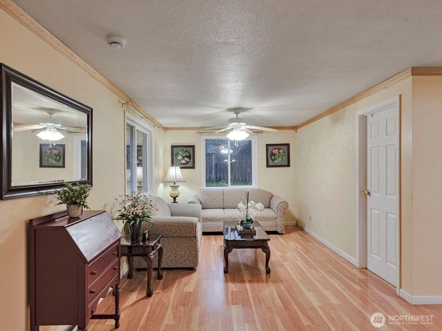 30621 8th Place S, Federal Way, WA 98003